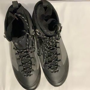 Artc’teryx size 12 Hiking Boots